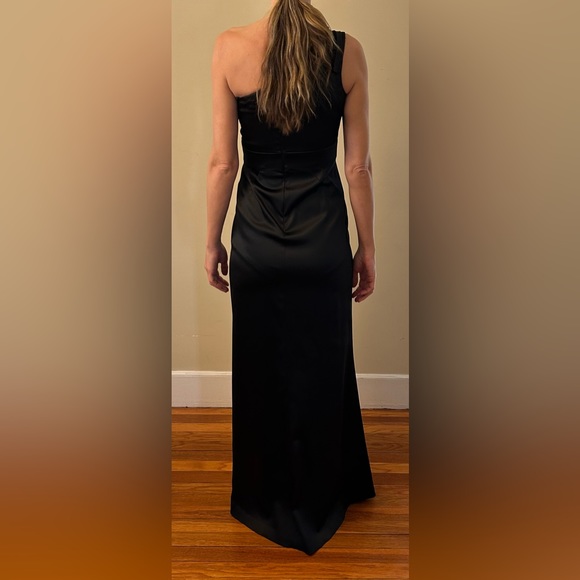 Max & Cleo Women’s One Shoulder Gown - Picture 5 of 7